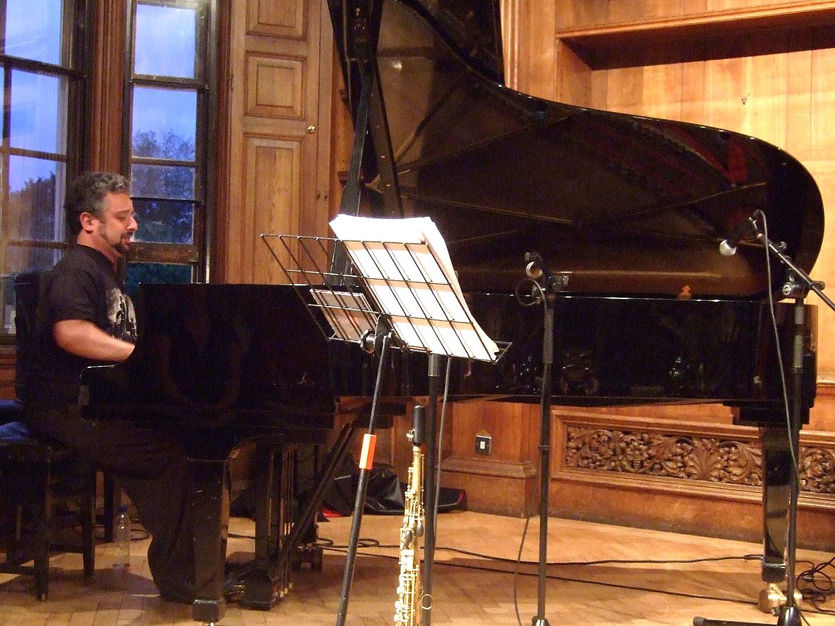 Jonathan Gee / Gaetano Partipilo ‘Italian Quartet’ play the music of The Beatles S7